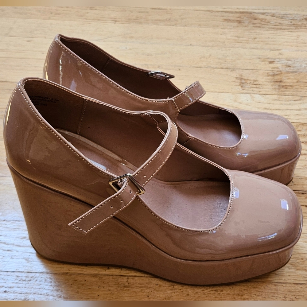 NEW Steve Madden Glossy Nude Wedge Mary Janes